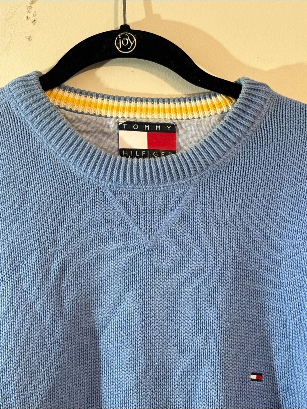 Tommy Hilfiger Men’s Light Blue Crewneck Sweater large chest logo cotton